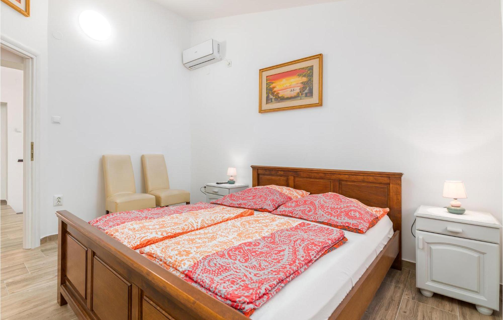 Awesome Home In Fazana With Kitchen Dış mekan fotoğraf