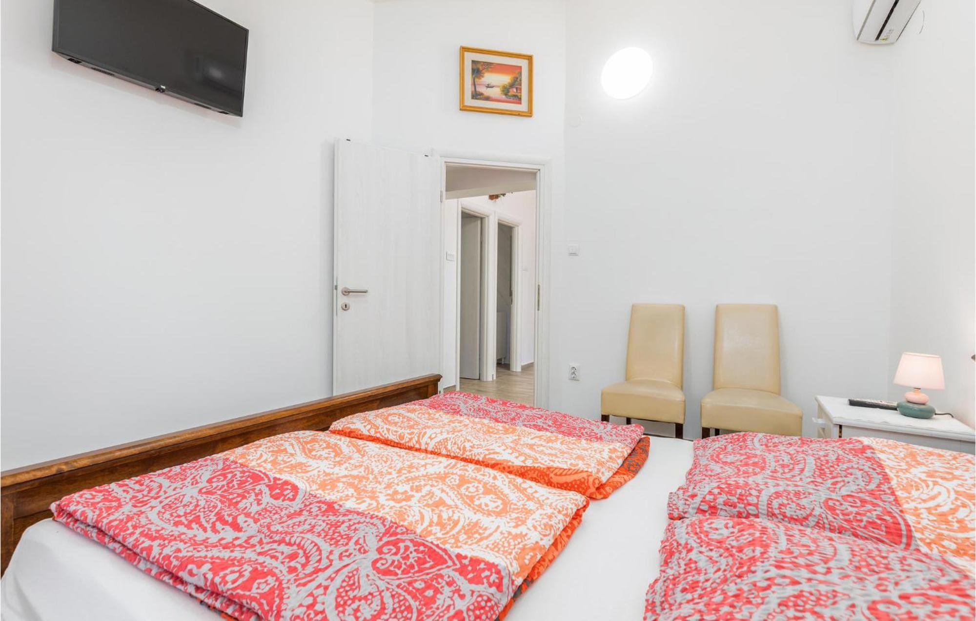 Awesome Home In Fazana With Kitchen Dış mekan fotoğraf