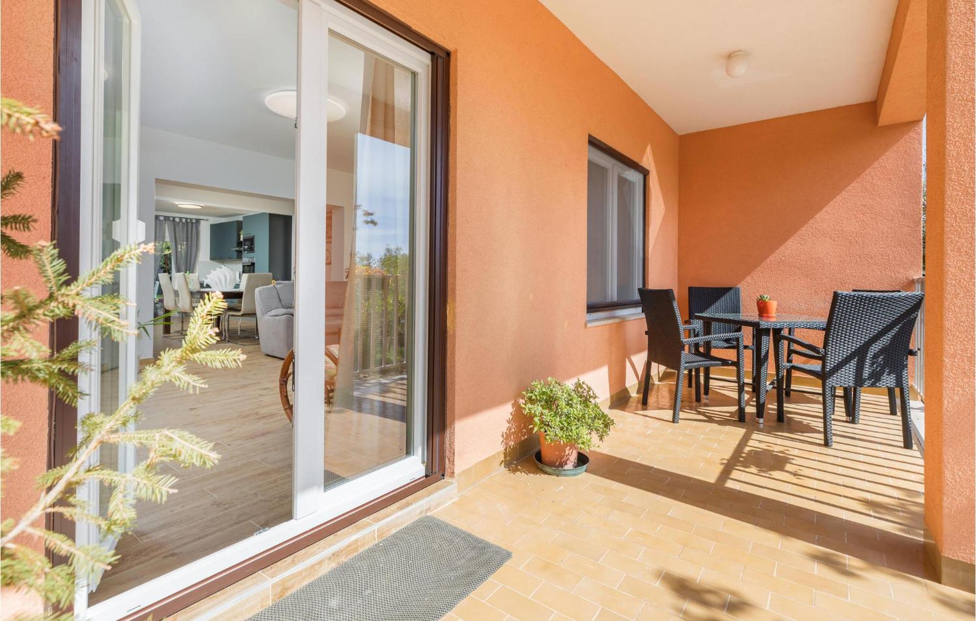Awesome Home In Fazana With Kitchen Dış mekan fotoğraf