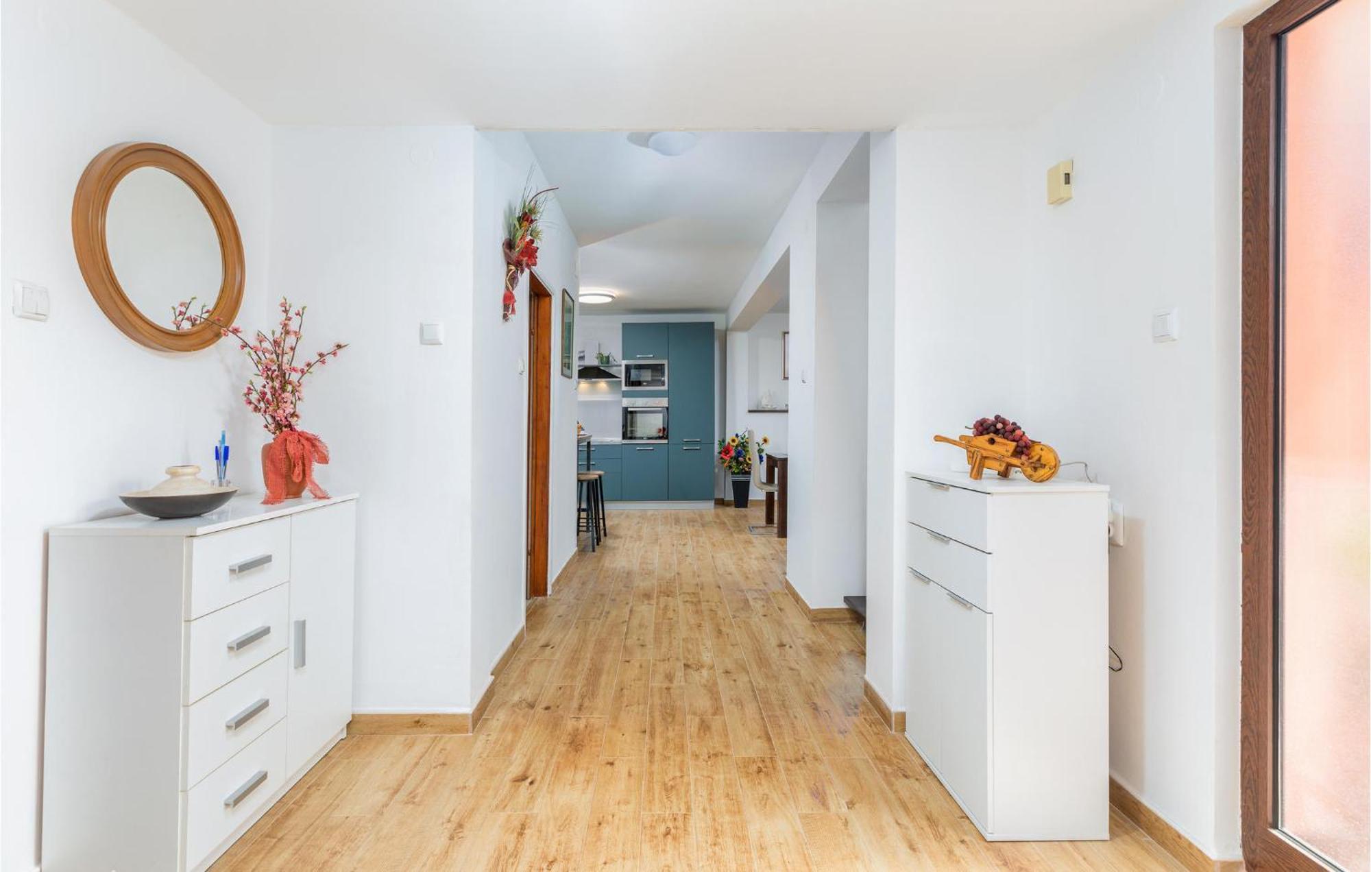 Awesome Home In Fazana With Kitchen Dış mekan fotoğraf